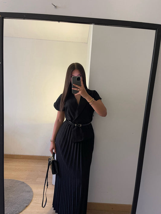 Robe portefeuille longue plissée noire