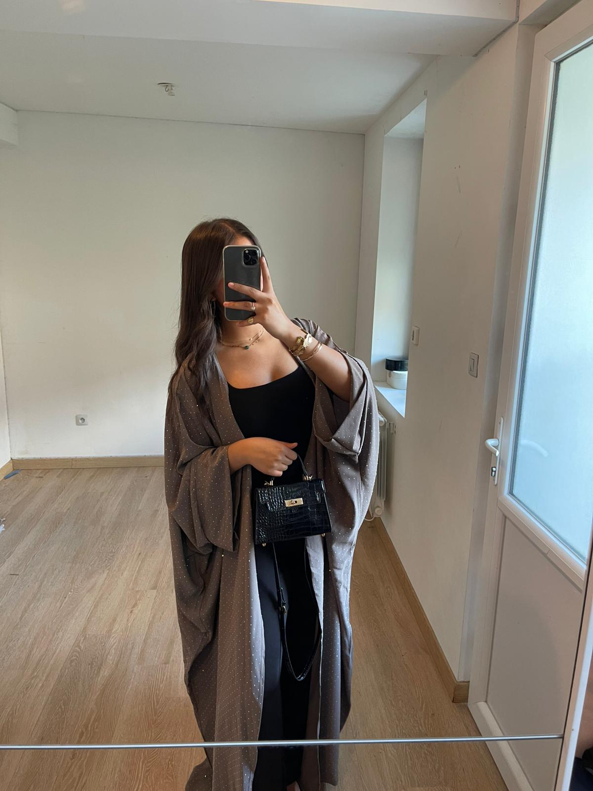 Abaya beige à strass